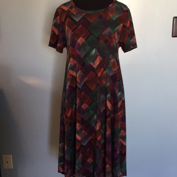 Lularoe Carly-VEUC - Picture 1 of 3